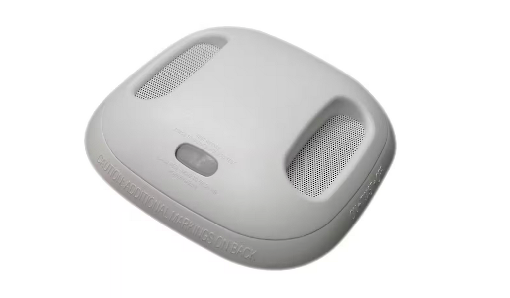 Battery Operated Smoke and Carbon Monoxide Combination Detector with Wire-Free Interconnect and Voice Alarm - 91000046182